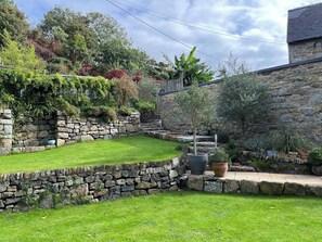 Property grounds - Stunning 1 Bed~ River view~ parking~central (Newlyn)