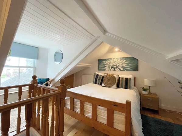 3 bedrooms, iron/ironing board, travel crib, WiFi