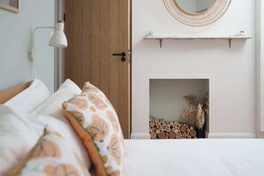 1 chambre, fer et planche à repasser, lit parapluie, Wi-Fi