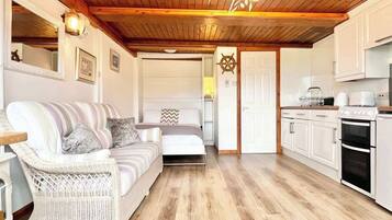 1 chambre, fer et planche Ă repasser, Wi-Fi, draps fournis