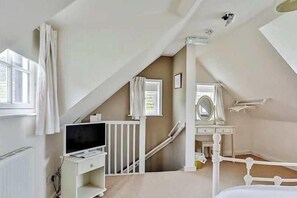 1 chambre, fer et planche à repasser, Wi-Fi, draps fournis