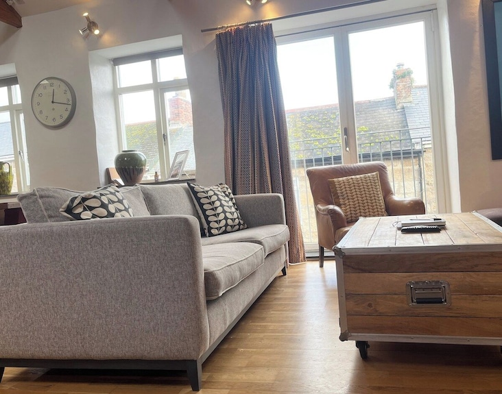 Stylish~tasteful~2bed~2bath~central~townhouse - Penzance