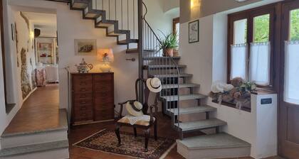 Farmhouse in the heart of the countryside, for groups and families