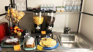 Free daily buffet breakfast