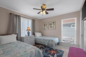 4 bedrooms, free WiFi, bed sheets