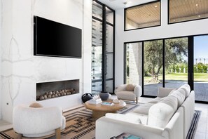 تلفزيون ذكي