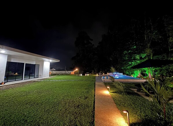 Loft, 1 habitación, accesible para personas con discapacidad, fumadores | Jardines del alojamiento