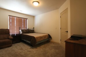 Strykejern/-brett og wi-fi (inkludert)