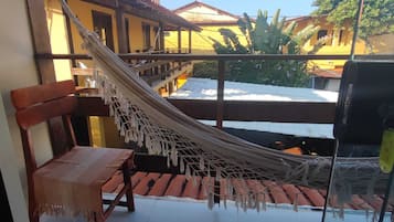 Habitación doble clásica, vista parcial al mar | Wifi gratis