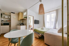 1 bedroom, free WiFi, bed sheets