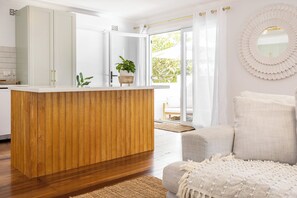 Interior - Cove Cottage South West Rocks (South West Rocks)