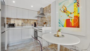 Apartment | Dining - Beachfront Home in Torremolinos With Pool (Torremolinos)