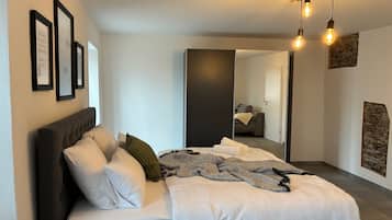 1 Schlafzimmer, Bügeleisen/Bügelbrett, Reisekinderbett, kostenloses WLAN