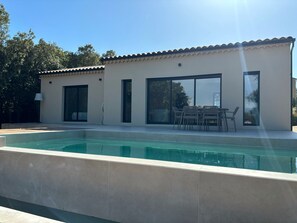 Pool - Private, fenced Provencal villa with private pool! (Saint-Restitut)