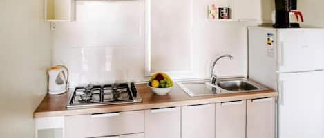 Mobile Home | Private kitchen