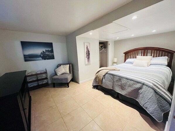 1 chambre, fer et planche à repasser, accès Internet, draps fournis