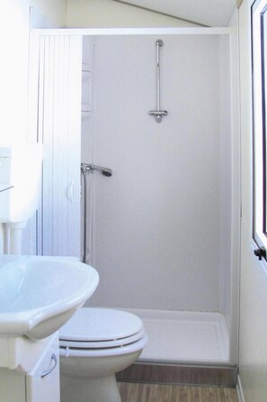 Bathroom - Mobile Home at Camping Toscolano in Toscolano Maderno (Toscolano Maderno)
