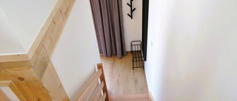 ラグジュアリー モバイルホーム | 内装