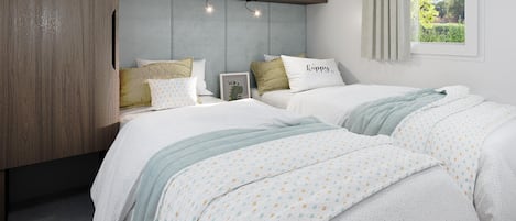 Mobile Home | 2 bedrooms, individually furnished