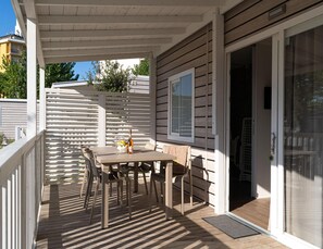 Mobile Home | Balcony