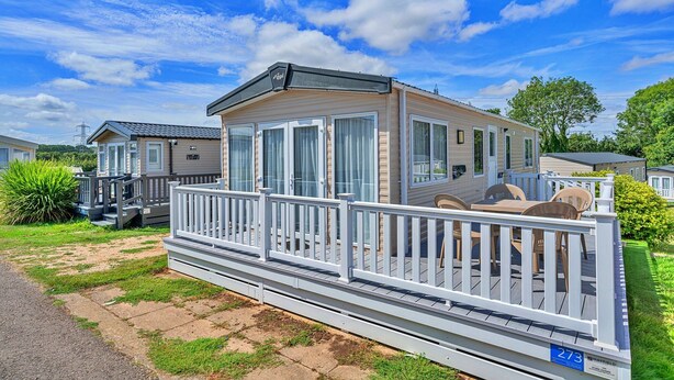 Mobile Home | Exterior - 2 Bedroom Mobile Home in Wimborne, No Deposit (Wimborne)