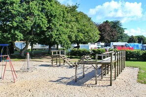 Mobile Home | Garden