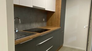 Private kitchen - Mobile Home With Private Covered Terrace (Pakostane)
