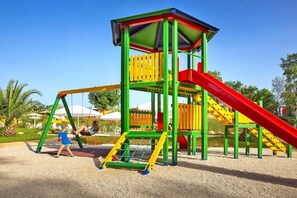 Mobile Home | Children's area