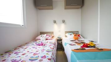 Stacaravan | 2 slaapkamers, individueel gemeubileerd