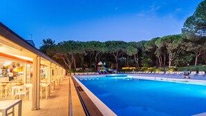 Casa móvil | Piscina | Una piscina al aire libre