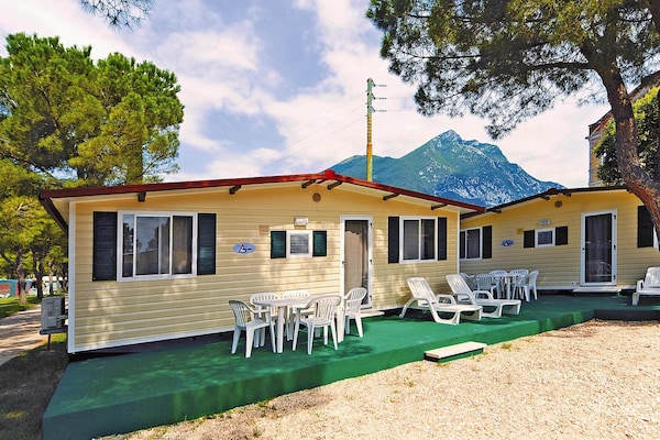 Mobile Home At Camping Toscolano In Toscolano Maderno - Gardasee