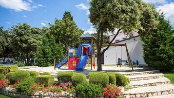 Mobile Home | Children’s area