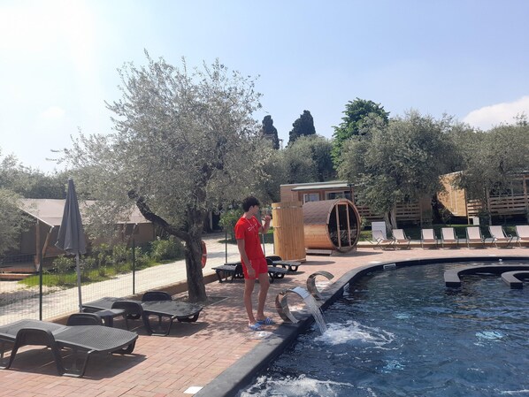 Mobile Home | Pool