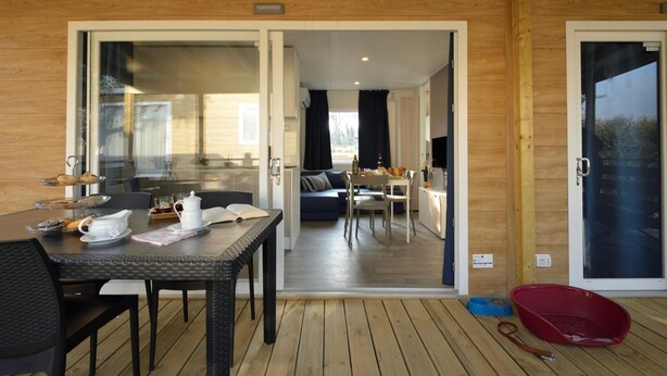 Mobile Home | Dining - Mobile Home With Whirlpool in Paddenghe Sulgarda (Padenghe sul Garda)