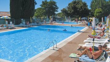 Casa rodante | Alberca | Alberca al aire libre