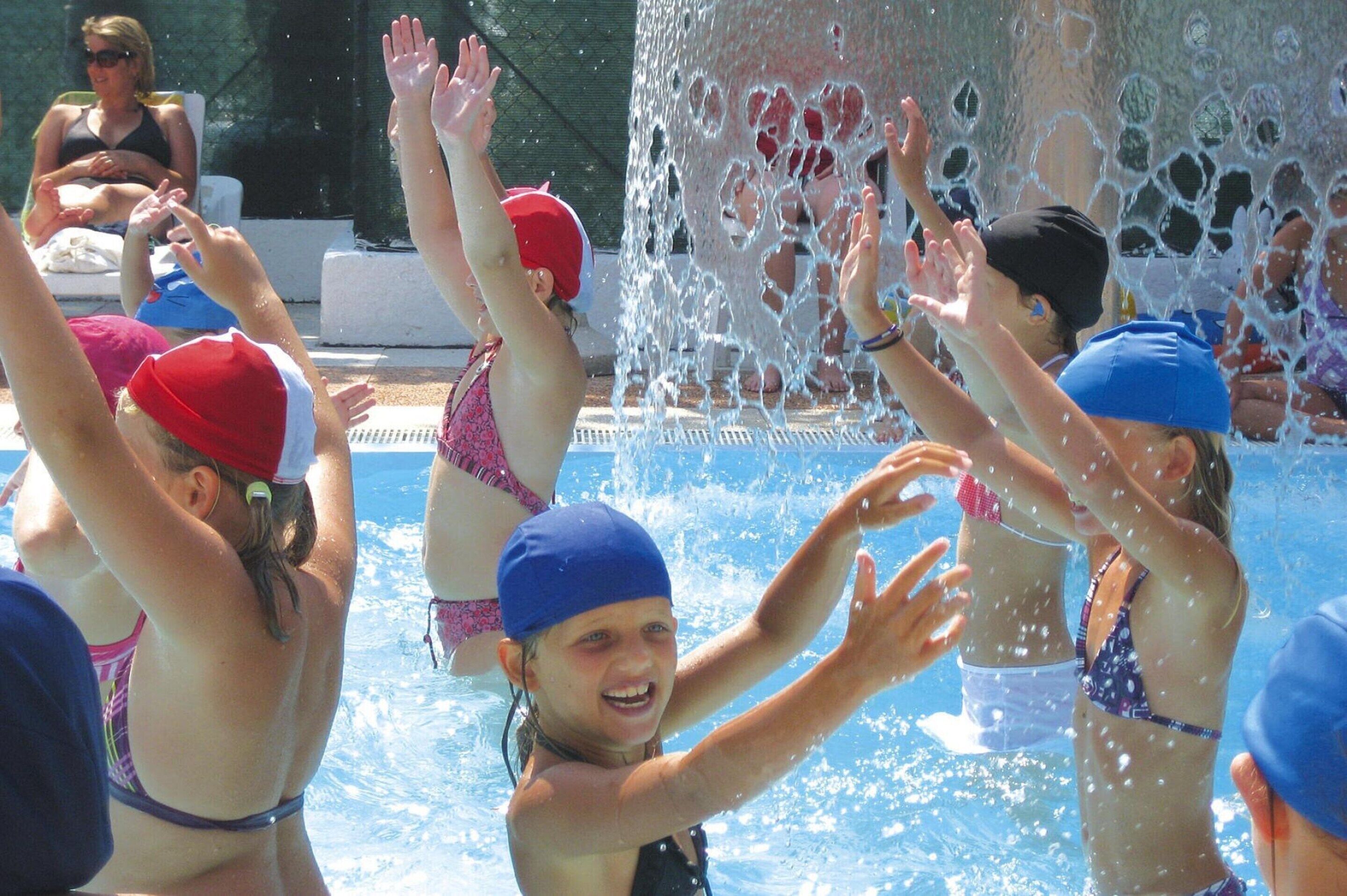 Mobile Home | Pool | Outdoor pool