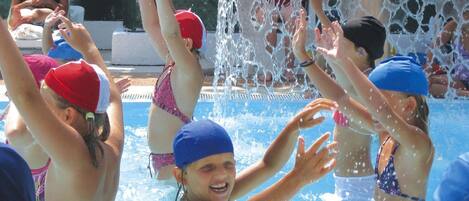 Mobile Home | Pool | Outdoor pool