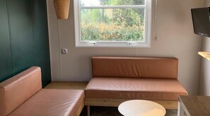 Mobile Home | Living room