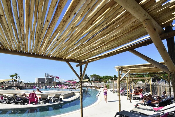 Mobile Home | Pool
