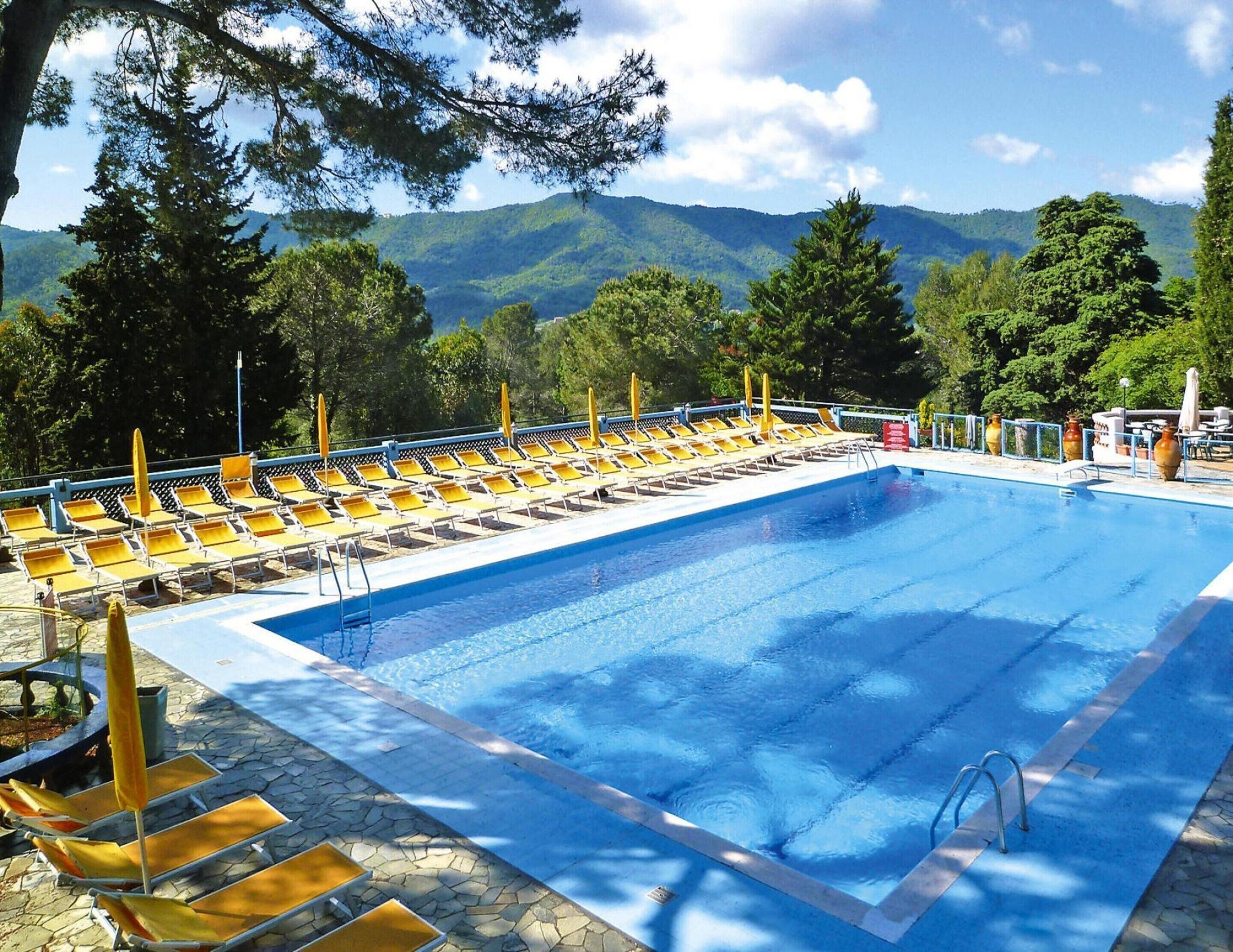 Mobile Home | Pool | Outdoor pool