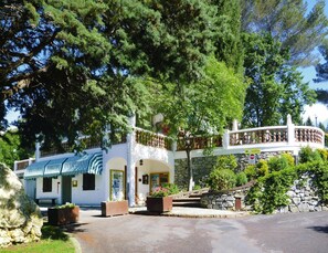 Exterior - Holiday Resort in Villanova D'albenga (Villanova d'Albenga)
