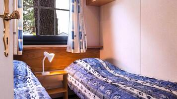 Mobile Home | 2 bedrooms, individually furnished