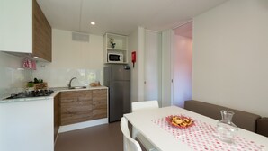 Mobile Home | Dining - Mobile Home in Desenzano With Swimming Pool (Desenzano del Garda)