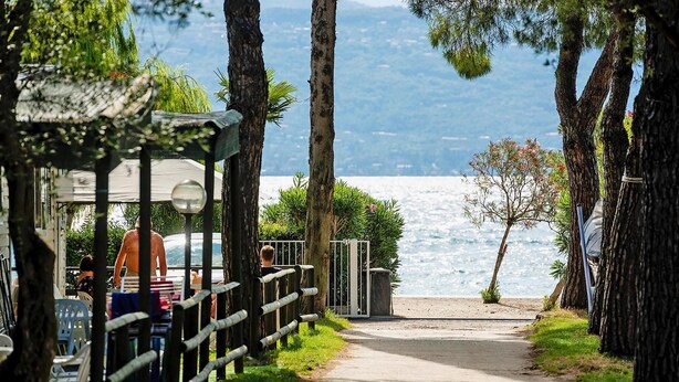 Unclassified image, 1 of 24, button - Mobile Home at Camping Toscolano in Toscolano Maderno (Toscolano Maderno)