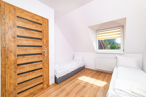 2 habitaciones y muebles diferentes