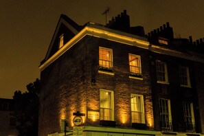 Front of property - Maison Rokxy - Luxury Apartments (London)