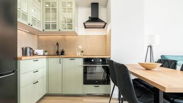 Standard Apartment, Balcony, Courtyard View | Private kitchenette