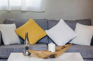 Villa | 3 bedrooms, Internet