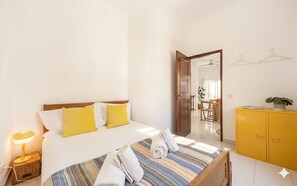 2 間睡房、熨斗/熨衫板、Wi-Fi、床單