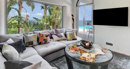 Upstays Sea View Pool 250m² Villa